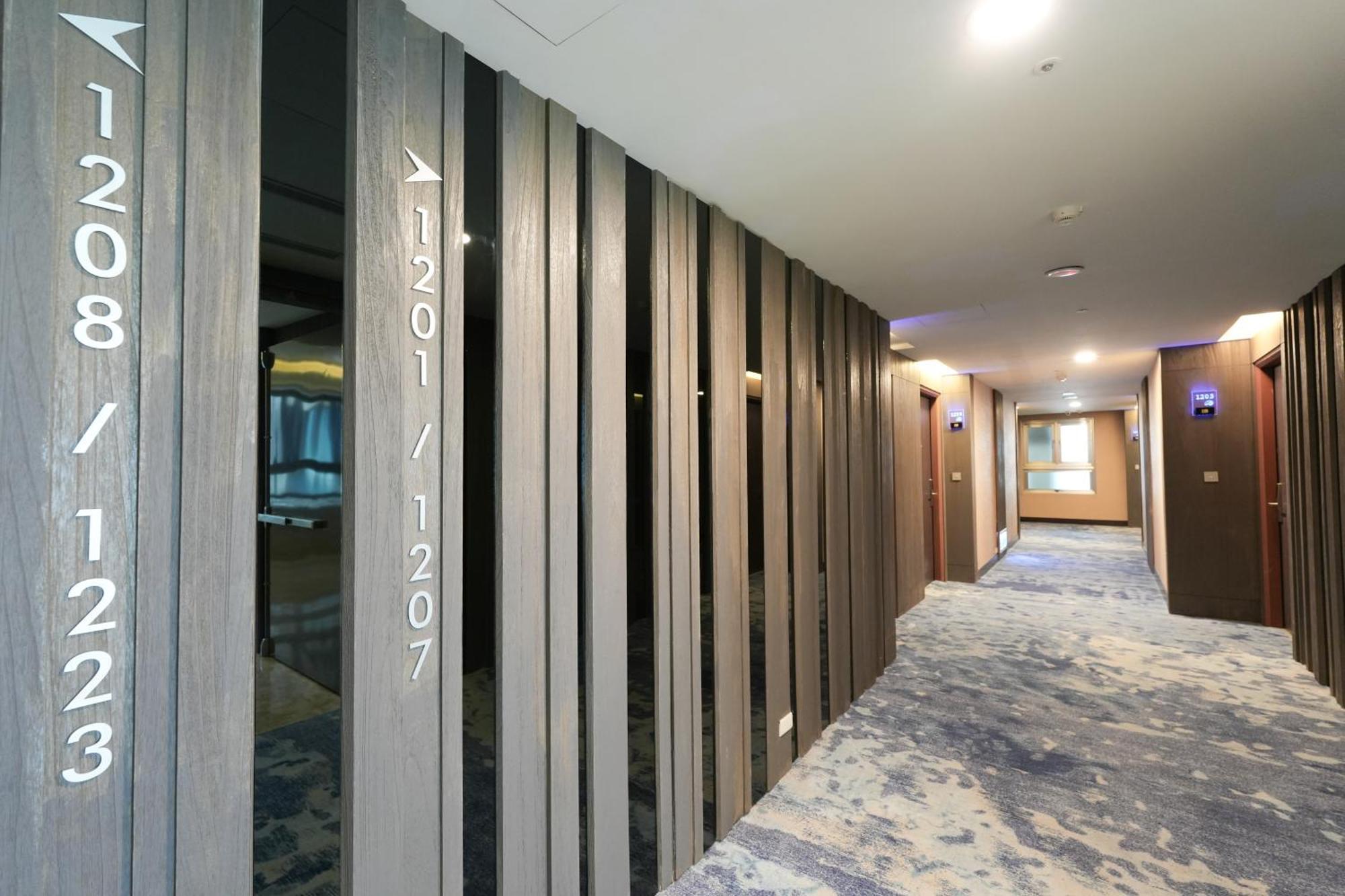 Hiyeshotel勤天商旅-花蓮館 Hualien Extérieur photo
