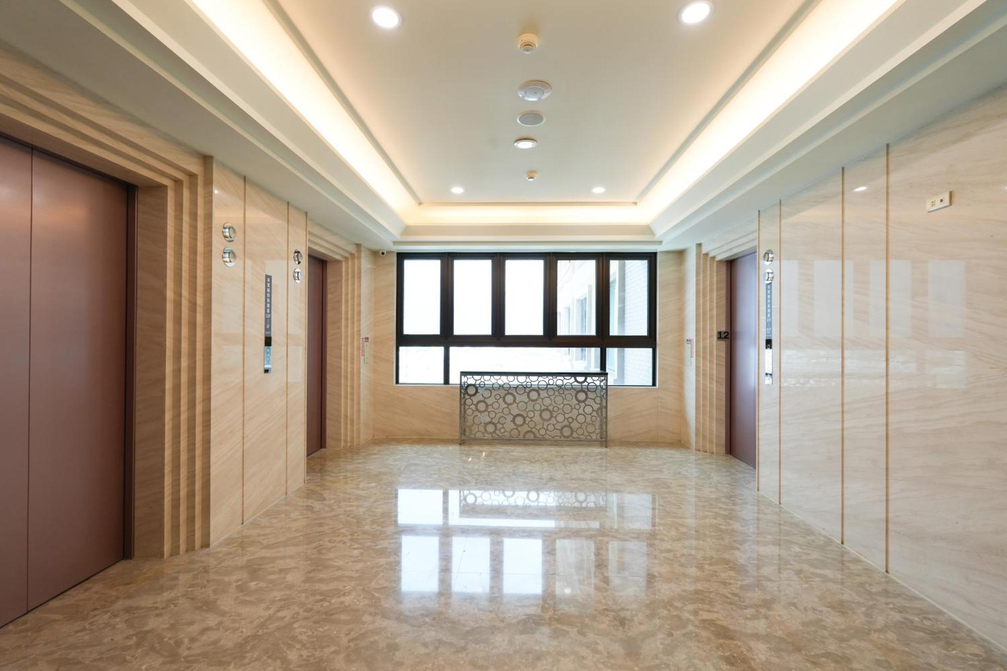 Hiyeshotel勤天商旅-花蓮館 Hualien Extérieur photo
