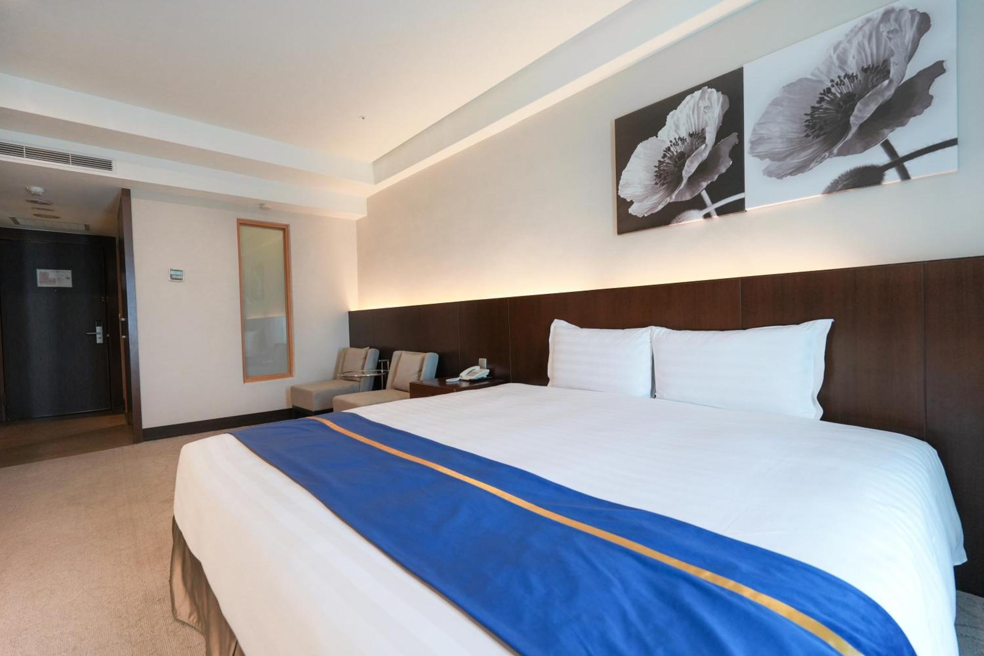 Hiyeshotel勤天商旅-花蓮館 Hualien Extérieur photo