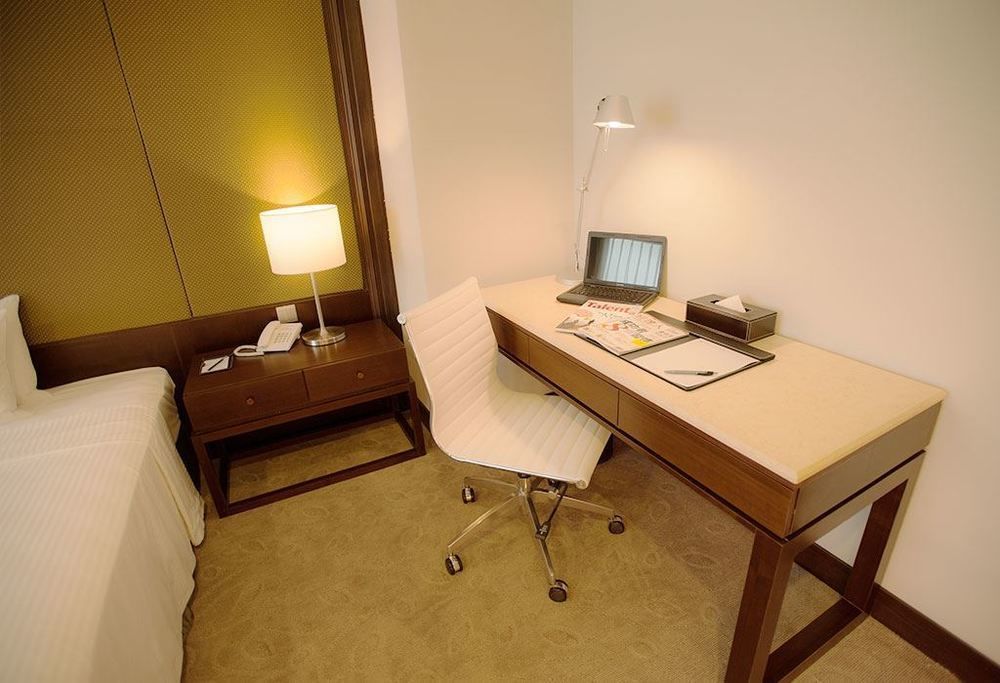 Hiyeshotel勤天商旅-花蓮館 Hualien Extérieur photo
